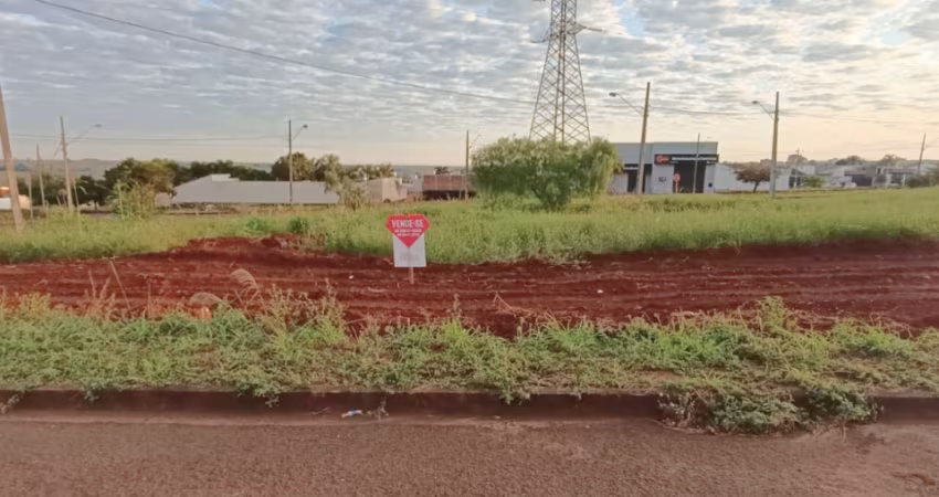 Terreno de esquina à venda no Jardim Rebouças