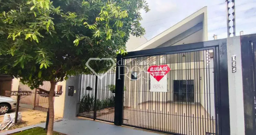 Casa com 2 quartos para alugar na Rua Pioneiro Demétrio, 183, Jardim Paraíso, Maringá
