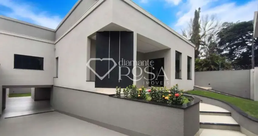 Venda, casa de alto padrão na zona 02, com 3 suítes e muito conforto