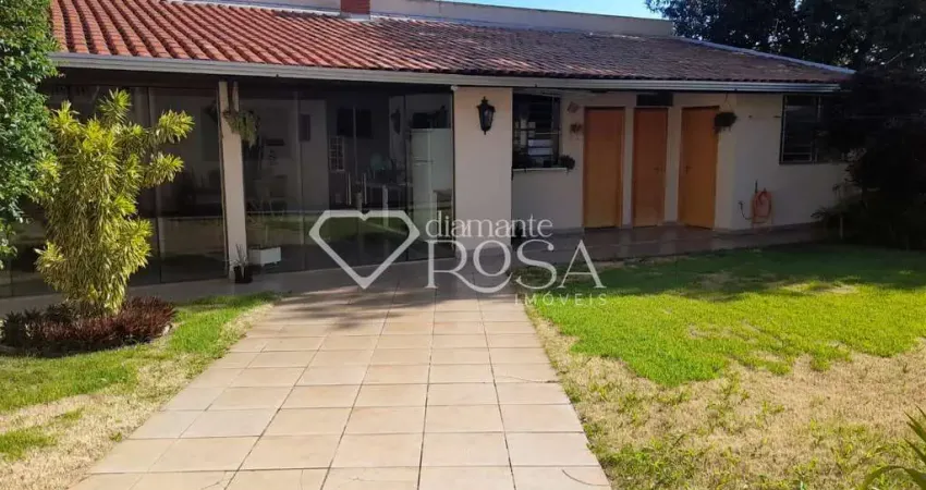 Casa com 2 quartos à venda na Rua Felipe Camarão, Zona 02, Maringá