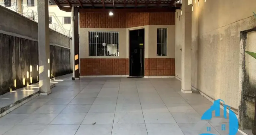 Vendo casa com 4 dormitórios área de churrasqueira coberta no bairro Itaguá Ubatuba SP