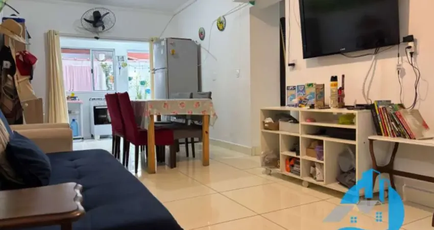 Apartamento térreo com quintal com 2 dormitórios sendo 1 suíte no bairro Itaguá Ubatuba SP