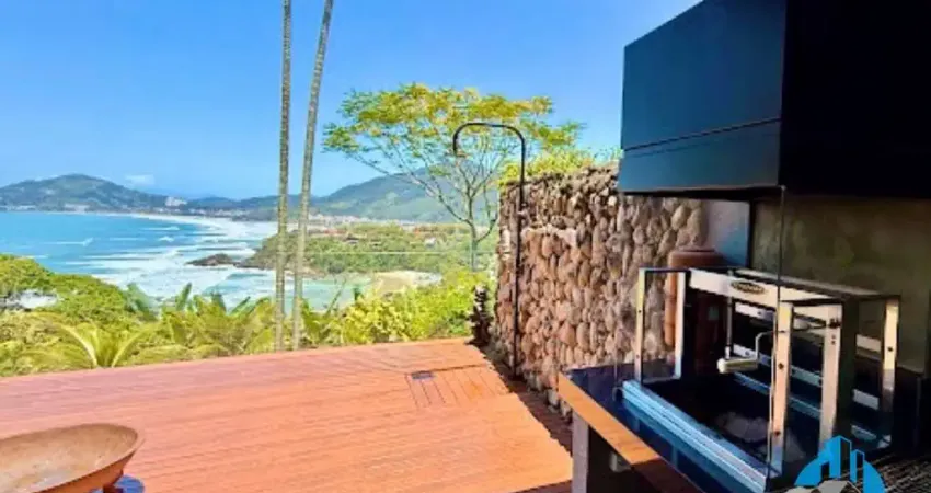Linda casa com incrível vista para o mar no condomínio alto da praia vermelha em ubatuba sp
