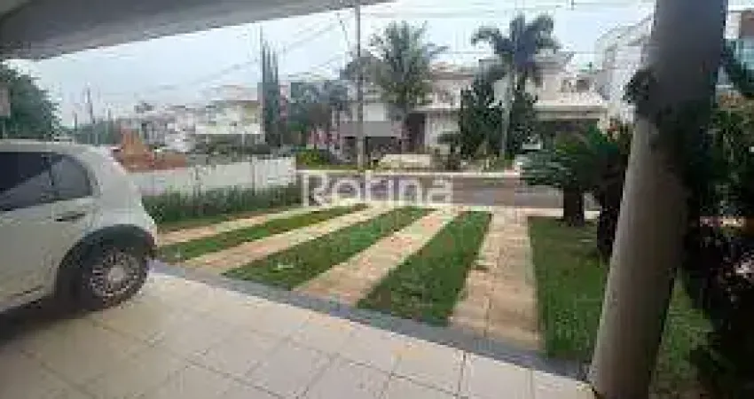 Casa Condomínio Fechado para alugar, 5 quartos, Nova Uberlândia - Uberlândia/MG - Rotina Imobiliária