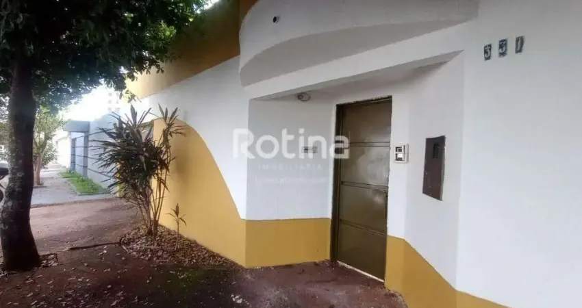 Casa para alugar, 2 quartos, Jardim Colina - Uberlândia/MG - Rotina Imobiliária