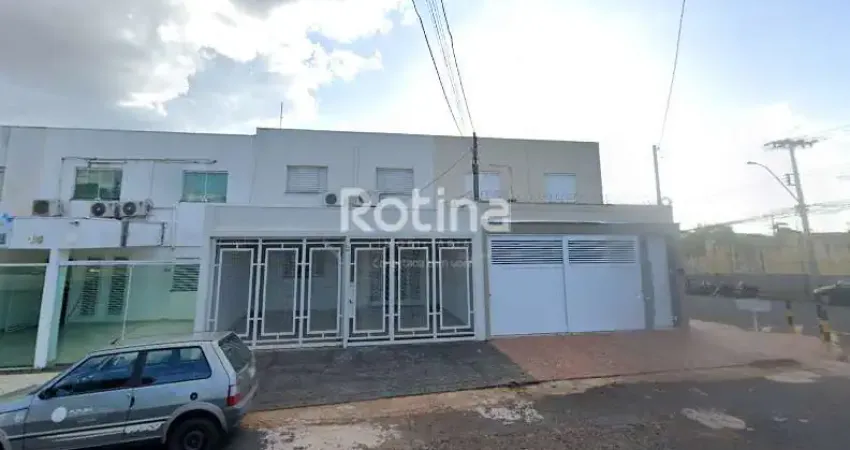 Casa para alugar, 3 quartos, osvaldo rezende - uberlândia/mg - rotina imobiliária