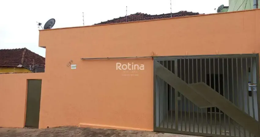 Casa para alugar, 3 quartos, Martins - Uberlândia/MG - Rotina Imobiliária