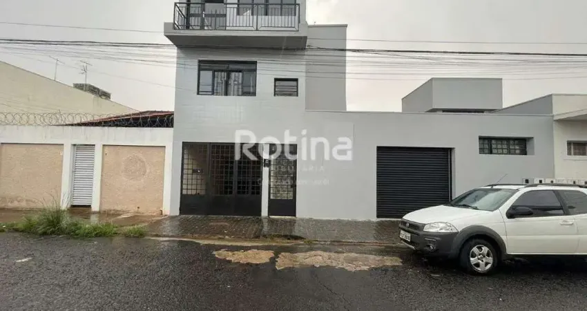 Casa para alugar, 3 quartos, nossa senhora aparecida - uberlândia/mg - rotina imobiliária