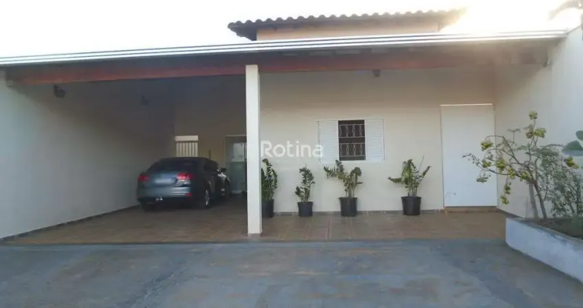 Casa para alugar, 5 quartos, Cidade Jardim - Uberlândia/MG - Rotina Imobiliária
