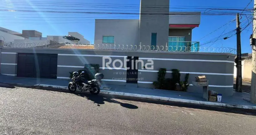 Casa para alugar, 3 quartos, Bosque dos Buritis - Uberlândia/MG - Rotina Imobiliária