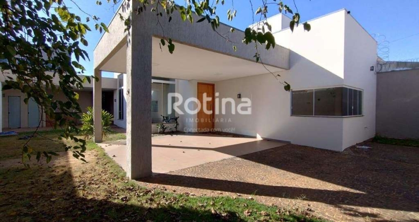 Casa para alugar, 3 quartos, Novo Mundo - Uberlândia/MG - Rotina Imobiliária