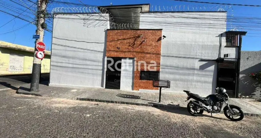 Casa Comercial para alugar, Nossa Senhora Aparecida - Uberlândia/MG - Rotina Imobiliária