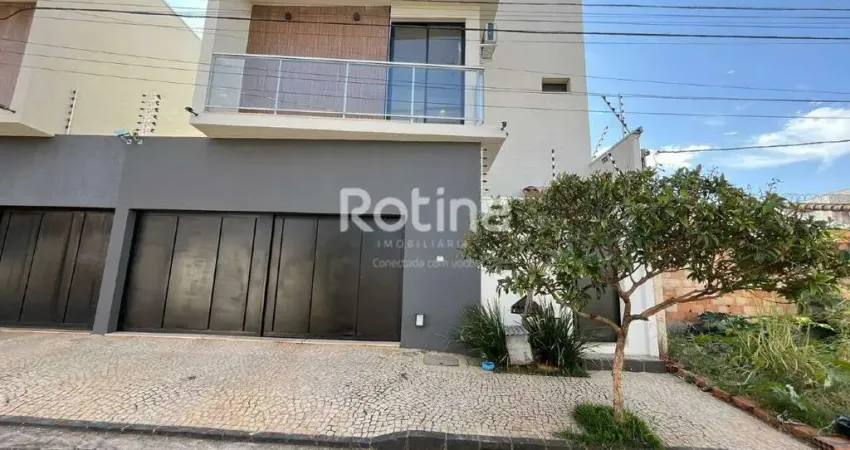 Casa para alugar, 3 quartos, Cidade Jardim - Uberlândia/MG - Rotina Imobiliária