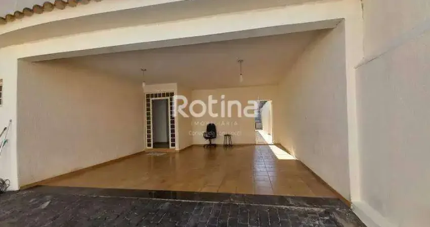 Casa para alugar, 3 quartos, santa mônica - uberlândia/mg - rotina imobiliária