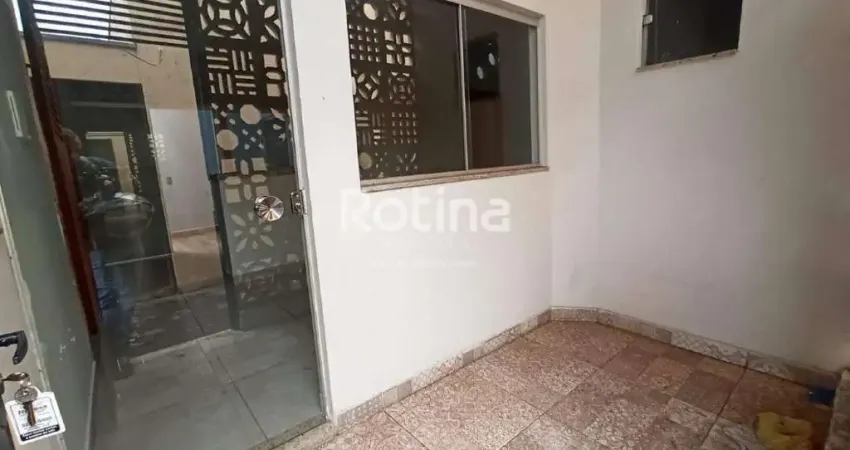 Casa para alugar, 3 quartos, martins - uberlândia/mg - rotina imobiliária