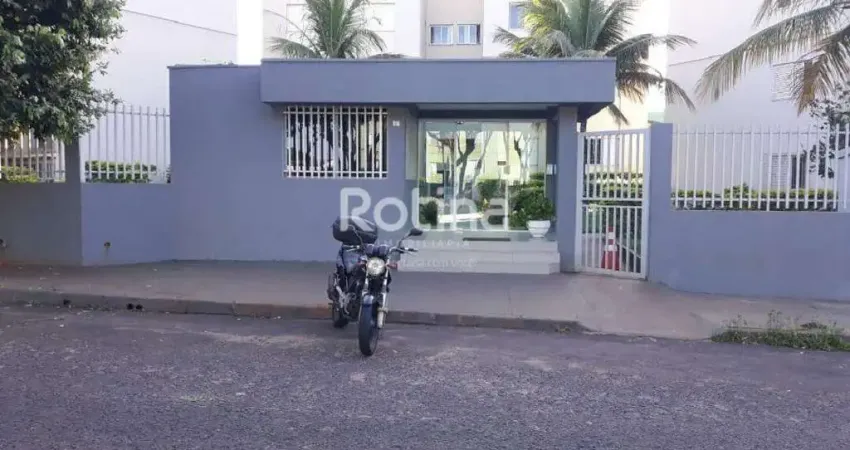 Apartamento para alugar, 2 quartos, Presidente Roosevelt - Uberlândia/MG - Rotina Imobiliária