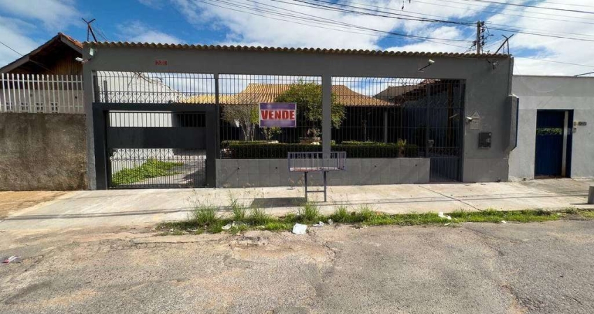 Casa grande à venda no Jardim Paulista, 360 m² por R$ 550.000 - Cuiabá/MT