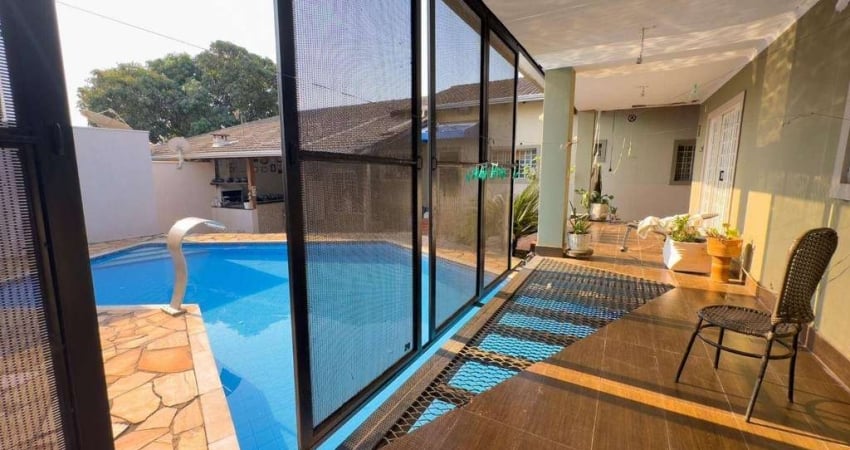 Casa comercial com 5 dormitórios para aluguel no bairro Santa Helena - Cuiabá/MT