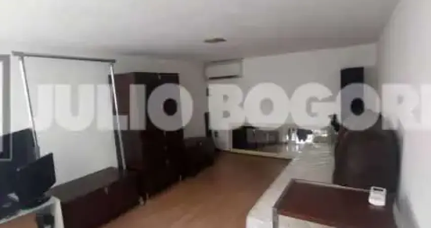 Prédio com 3 salas à venda na Rua Hermenegildo de Barros, Santa Teresa, Rio de Janeiro