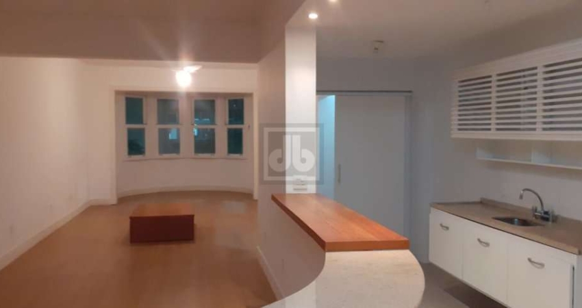 Apartamento com 3 quartos à venda na Avenida Nossa Senhora de Copacabana, Leme, Rio de Janeiro