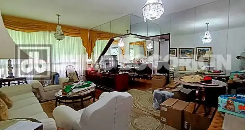 Copacabana, posto 3, 2 quartos, suíte, vaga, Playgroud, salão de festas, salão de jogos