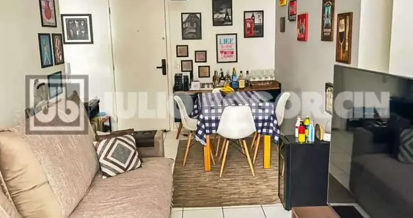 Apartamento, varanda, 2 quartos (suíte) vaga escriturada, infraestrutura.