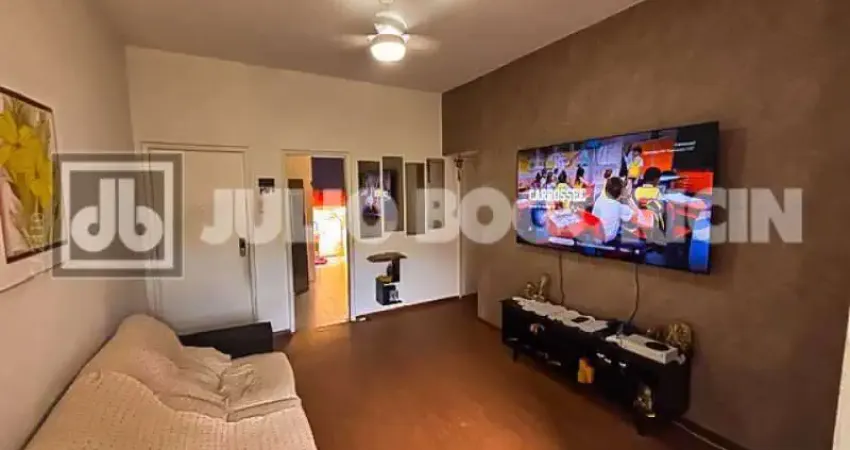 Excelente Apartamento, 2 quartos, frente, 1 vaga na escritura, Oportunidade!!!