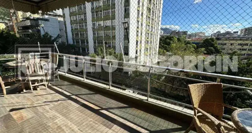 Tijuca, maravilhoso imóvel, reformado, amplo, varanda, 4 quartos, 2 suítes, 3 vagas