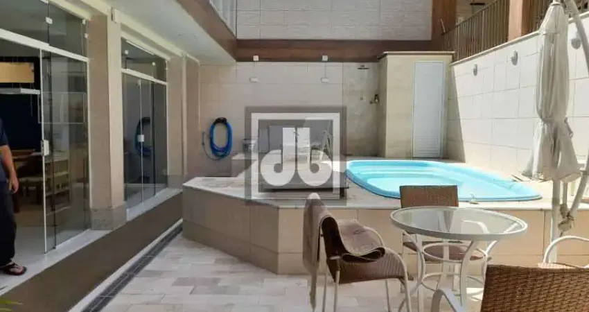 Casa em condomínio fechado com 5 quartos à venda na Rua Breno Guimarães, Jardim Guanabara, Rio de Janeiro