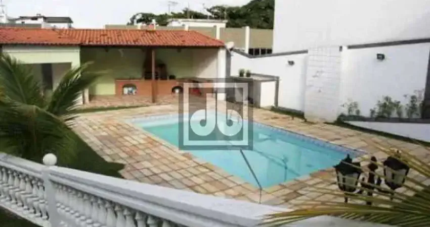 Casa em condomínio fechado com 4 quartos à venda na Rua Severiano da Fonseca, Jardim Guanabara, Rio de Janeiro