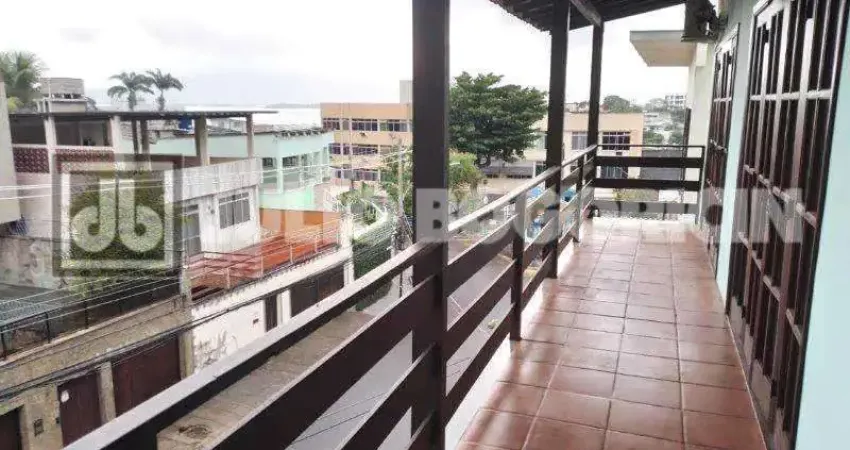 Casa com 4 quartos à venda na Rua Babaçu, Jardim Guanabara, Rio de Janeiro