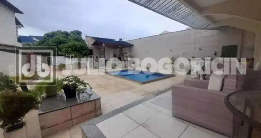 Casa em condomínio fechado com 4 quartos à venda na Rua Gil Vicente, Jardim Carioca, Rio de Janeiro