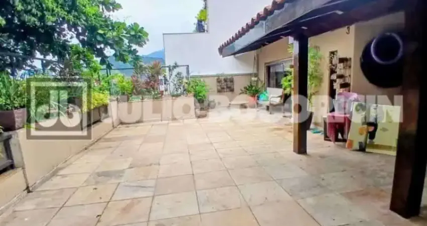 Barra da tijuca cobertura linear 4 quartos(2 suítes)3 vagas