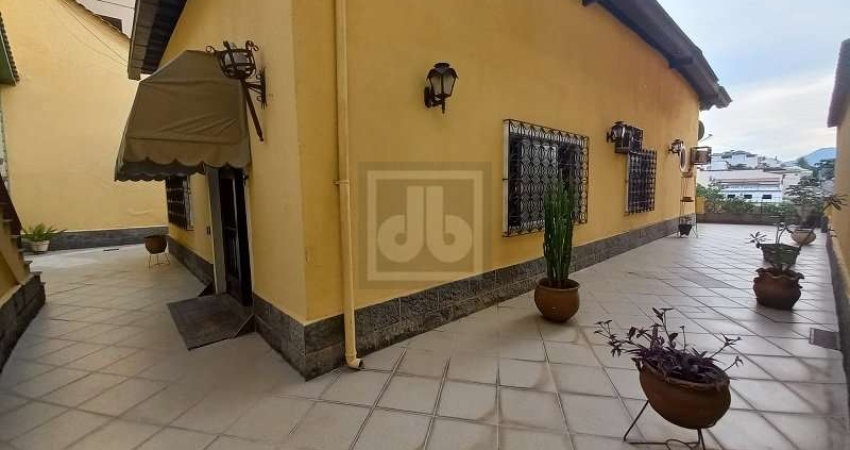 Casa com 5 quartos à venda na Rua Aldo Rebello, Pechincha, Rio de Janeiro