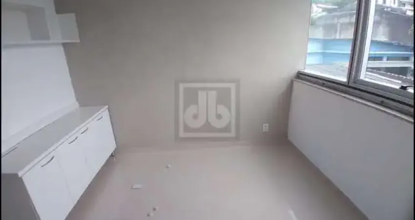 Sala comercial à venda na Avenida Geremário Dantas, Pechincha, Rio de Janeiro