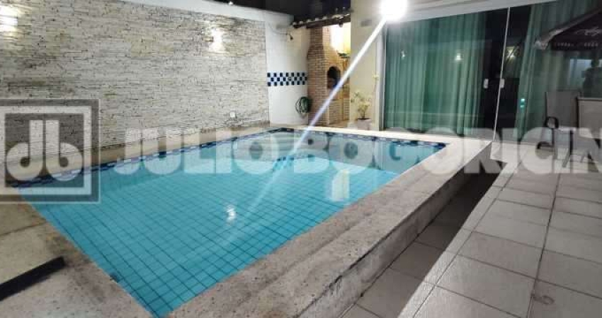 Casa em condomínio fechado com 3 quartos à venda na Rua Pico do Andaraí, Taquara, Rio de Janeiro
