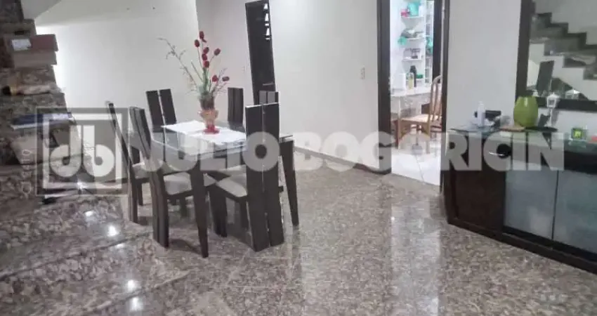 Casa em condomínio fechado com 4 quartos à venda na Rua Lagoa Santa, Anil, Rio de Janeiro