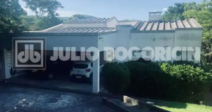 Casa em condomínio fechado com 4 quartos à venda na Rua Artur Carnaúba, Jacarepaguá, Rio de Janeiro