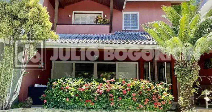 Casa em condomínio fechado com 3 quartos à venda na Rua Carlos Soares Pereira, Jacarepaguá, Rio de Janeiro