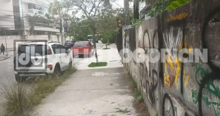 Terreno à venda na Rua Haroldo Cavalcanti, Recreio dos Bandeirantes, Rio de Janeiro