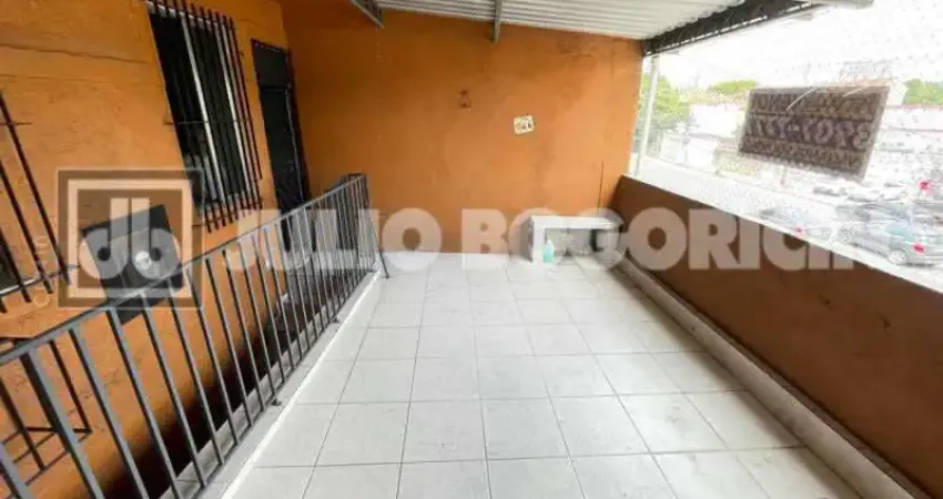 Maria da graça - rua miguel angelo - excelente casa triplex -varandão - 4 quartos(2 suítes) - terraço com vista panorâmica - 2 vagas cobertas - área livre externa.