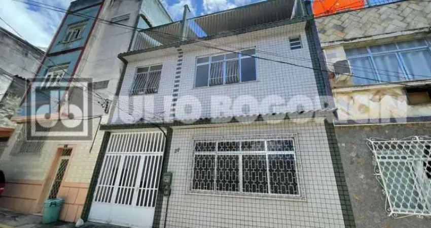 Casa em condomínio fechado com 4 quartos para alugar na Rua Aquidabã, Méier, Rio de Janeiro