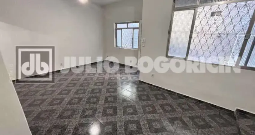 Casa de Vila - 4 quartos (1 suite) - Vaga - Engenho de Dentro - R$ 410,000 mil