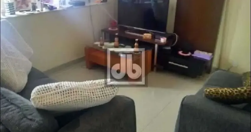 Piedade -  apartamento - 2 quartos - condomínio barato - próximo ao mercado guanabara suburbana.