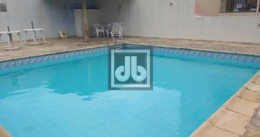 Méier - varanda -sala - 2 quartos - vaga na escritura - piscina - infraestrutura