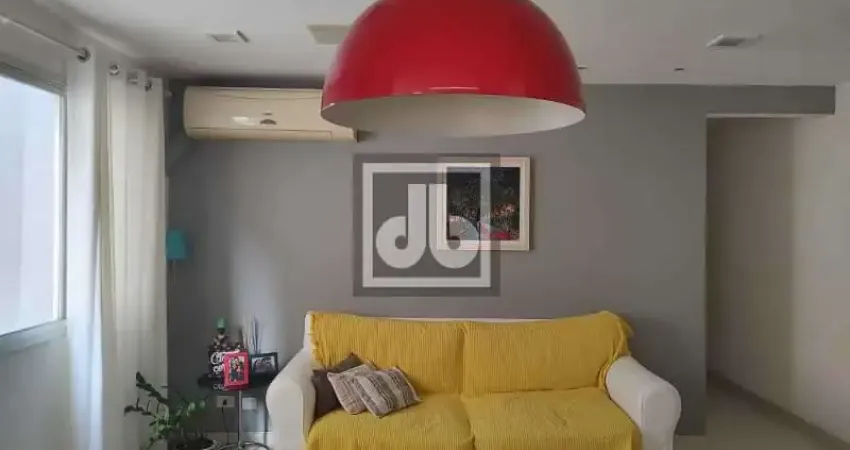 Lindo apto reformado-2 quartos-armários-cozinha planejada-1 vaga