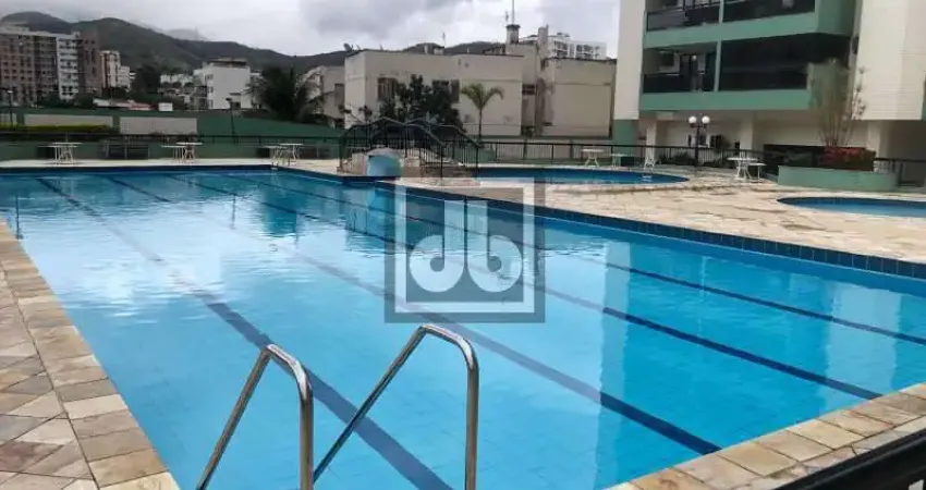 Méier - espetacular apartamento para venda 105m² de área privativa - varandão - 3 quartos(1 suíte) - dependência - 2 vagas escrituradas com box na garagem - infraestrutura total.