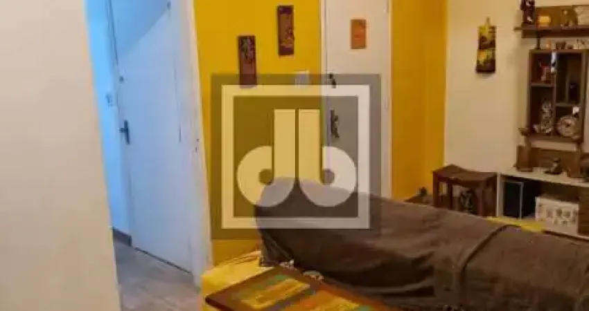 Engenho novo - apartamento - a venda - 4 quartos (1 suíte) - dependência de empregada - varanda - próximo ao comércio