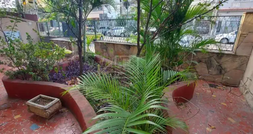 Méier - rua cobiçada - casa para 2 famílias - garagem - jardim frontal