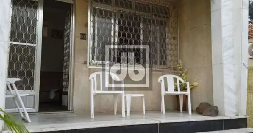 Piedade - oportunidade! casa duplex frente - casa linear fundos centro de terreno - 4 quartos (1 suíte) - 2 dependências - garagem para 4 carros